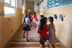 Scuola, da postura ad alimentazione: decalogo pediatri per rientro in classe