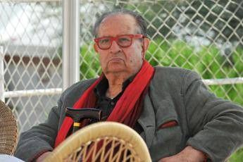 Tinto Brass: “Bloccati a Isola Farnese dalla frana, fate qualcosa sembra un nuovo lockdown”