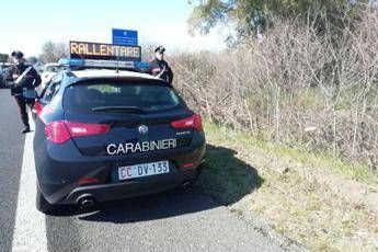 Incidente sull’A1, pullman bambini in gita tampona tir: 30 bimbi coinvolti, un ferito grave