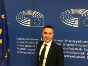 Migranti, sindaco Lampedusa: “Noi zattera Mediterraneo, da Ue immobile solo critiche”