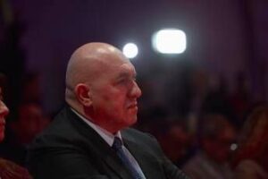 Del Vecchio, Beretta, Menarini: il gotha dell’imprenditoria nel mirino del falso Crosetto