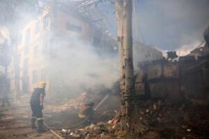 Ucraina, nuova ondata di attacchi russi: missili e droni su Odessa