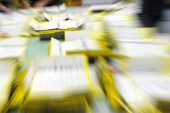 Sondaggi partiti: Fdi sale al 31%, segue Pd al 22%, cresce M5S