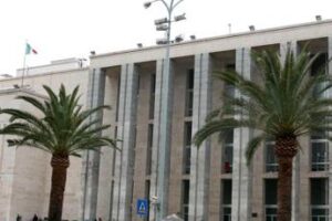 Stupro Palermo, 19enne in aula per l’incidente probatorio: presenti anche indagati