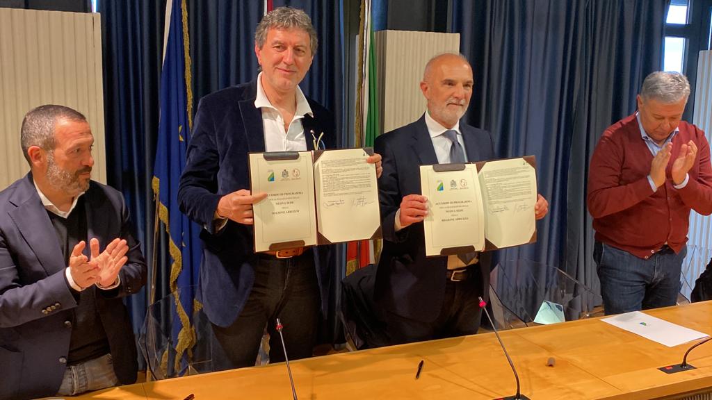 Pescara, firmato accordo per la nuova sede della Regione