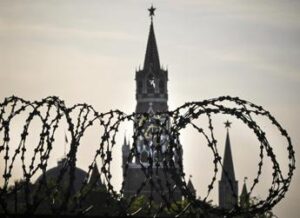 La Russia corteggia la Libia e fa il ‘doppio gioco’ con Haftar e Seif Gheddafi
