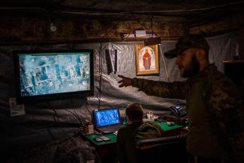 Ucraina, attacco con droni a obiettivi in territorio Russia