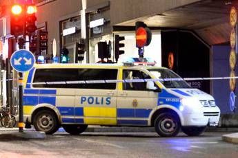 Svezia, auto investe pedoni su marciapiede nel centro di Malmo: feriti