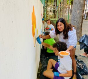 Ragazzi di Rurabilandia e Castorani colorano l’ex campetto occupato di Giulianova