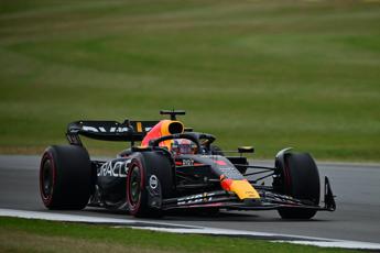 F1 Gp Qatar 2023, Verstappen vince e Ferrari affonda