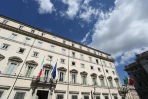 Manovra 2024, Giorgia Meloni: “Usare risorse con attenzione, Superbonus truffa record”