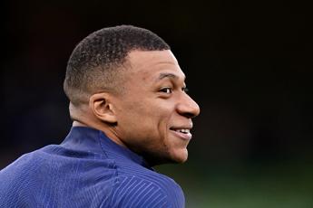 Mbappe al Real Madrid, ha firmato contratto quinquennale: ecco com’è andata