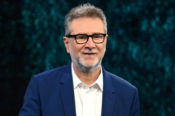 Mediaset apre a Fabio Fazio e il conduttore risponde: “Ne parliamo fra qualche anno”