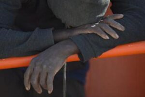 Migranti, almeno 40 dispersi nel Mediterraneo