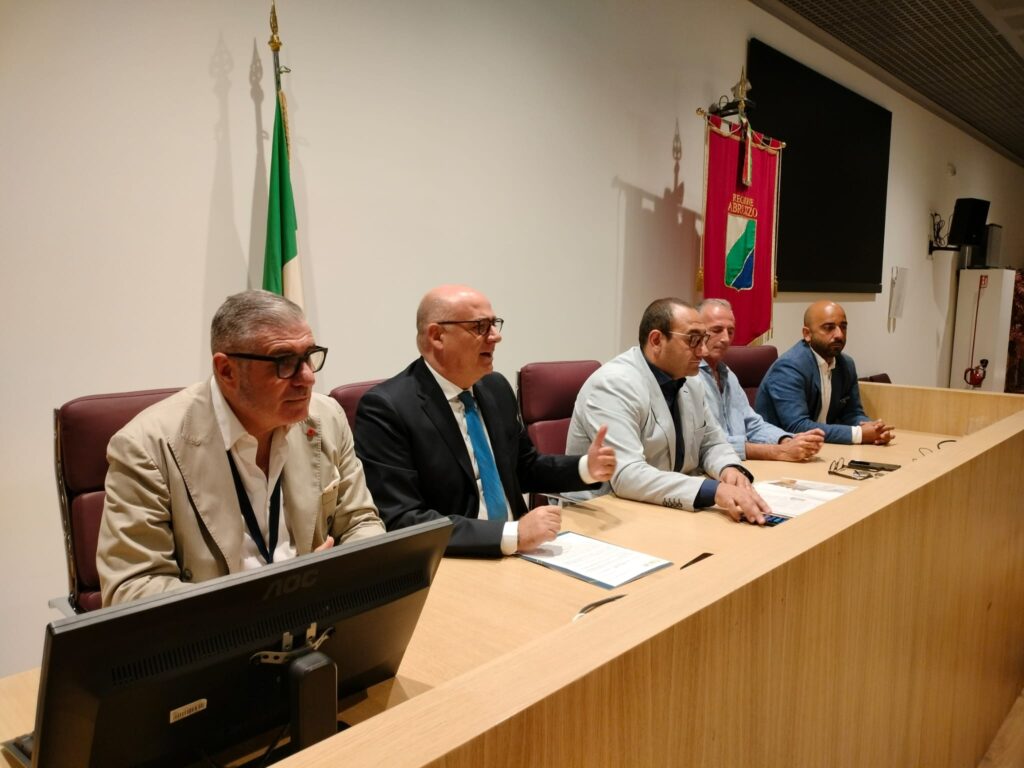 Le bellezze dell’Abruzzo in treno : dalla costa al parco Sirente-Velino