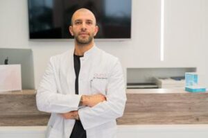 Dott. Yaser Qurum: “Approccio integrato con odontoiatria e medicina estetica, così si punta al benessere generale del paziente”