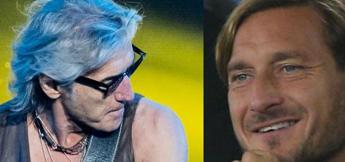 L’omaggio di Ligabue a Totti e a Roma, un corteggiamento “senza tempo”