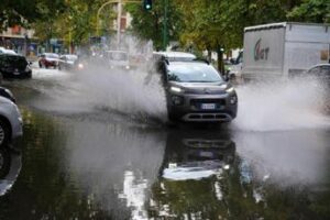 Meteo, è allerta maltempo al Centro Nord: le regioni coinvolte