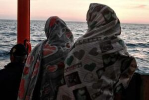 Migranti, Tajani: “Germania li vuole in Italia”