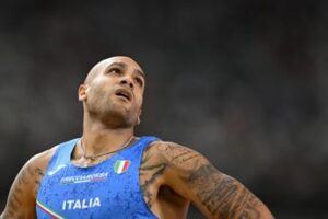 Mondiali atletica 2023, Jacobs corre con 4×100 in batteria