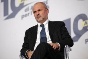 Aborto, Schillaci: “Nessuna intenzione di modificare 194”