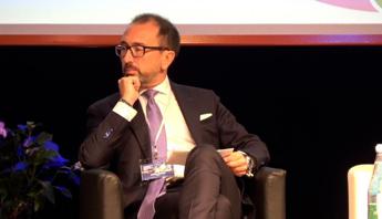 Bonafede: “Grande distanza da politica, class action e comunità energetiche strumenti partecipazione”