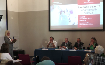 Cannabis, Russo (UniCz): “La quantità dei principi attivi diversa a seconda della tipologia”