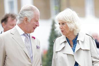 Carlo III, se in casa è Camilla a portare i pantaloni: cosa succede alla coppia reale