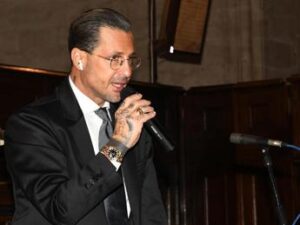 Corona: “Oggi rivelo altri 2 giocatori che scommettono su partite”. Poi arriva la polizia