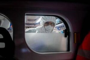 Covid, Casa Bianca rilancia tesi fuga laboratorio: Fauci nel mirino
