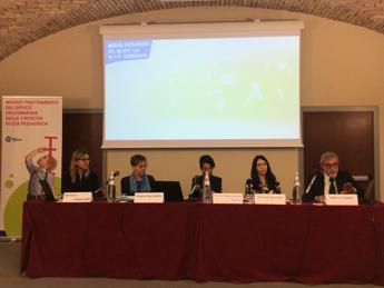 Deficit ormone crescita, pazienti ‘con terapia long active nuova normalità’