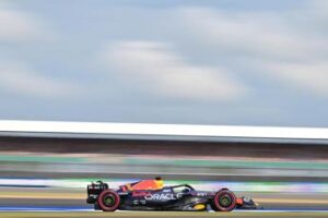 F1 Gp Qatar, Verstappen in pole e Leclerc quinto con Ferrari