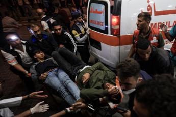 Gaza, Israele nega crisi per acqua e cibo. Ospedali rifiutano evacuazione