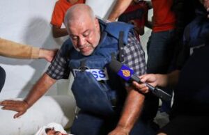 Gaza, raid Israele gli uccide la famiglia: le lacrime del giornalista di Al Jazeera – Video