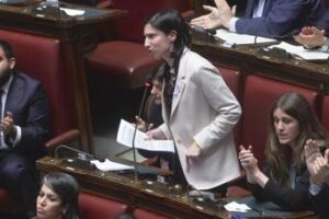 Israele, Schlein: “Condanna per Hamas ma non voltare spalle a popolo palestinese”