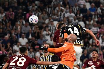 Juve-Torino 2-0, Allegri vince derby di oggi: gol di Gatti e Milik