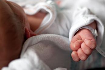 La storia: “Tanti come la mia Anita morta in culla. Aiutare le famiglie da Nord a Sud”