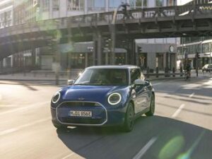 MINI Cooper SE: compatta, confortevole ed elettrica