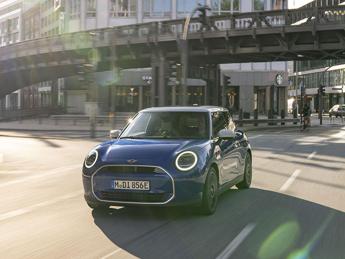 MINI Cooper SE: compatta, confortevole ed elettrica