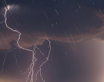 Maltempo in Italia, scatta allerta meteo: le Regioni coinvolte