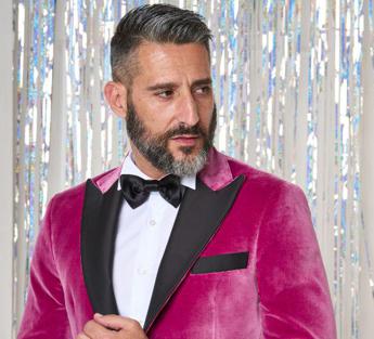 Matrimoni, RomaSposa: il ‘rosa’ Barbie colora le giacche dei futuri mariti