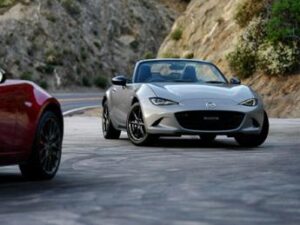 Mazda MX-5 2024: upgrade per la roadster