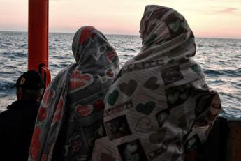 Migranti, Germania verso stop a finanziamenti Ong