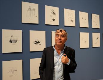 Milano, Stefano Boeri indagato per turbativa