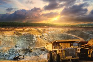 Ok del Parlamento Ue: autonomia per il 50% della copertura di materie prime entro il 2030