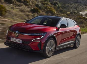 Renault, nel terzo trimestre sempre più in alto ricavi e immatricolazioni