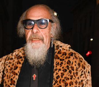 Roberto D’Agostino: “Vi racconto Roma dal Tevere, perché ormai è l’unica strada senza buche”