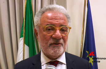 Salute, psichiatra Mencacci: “Solitudine come 6 bicchieri vino o 15 sigarette al giorno”