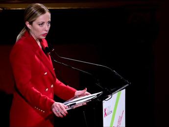 Sanità, Meloni: “Sostenibilità Ssn è priorità, miope focalizzarsi sui tagli”