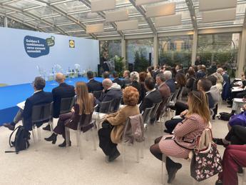Sostenibilità, Lidl Italia presenta nuova strategia Esg: focus su Pianeta e persone